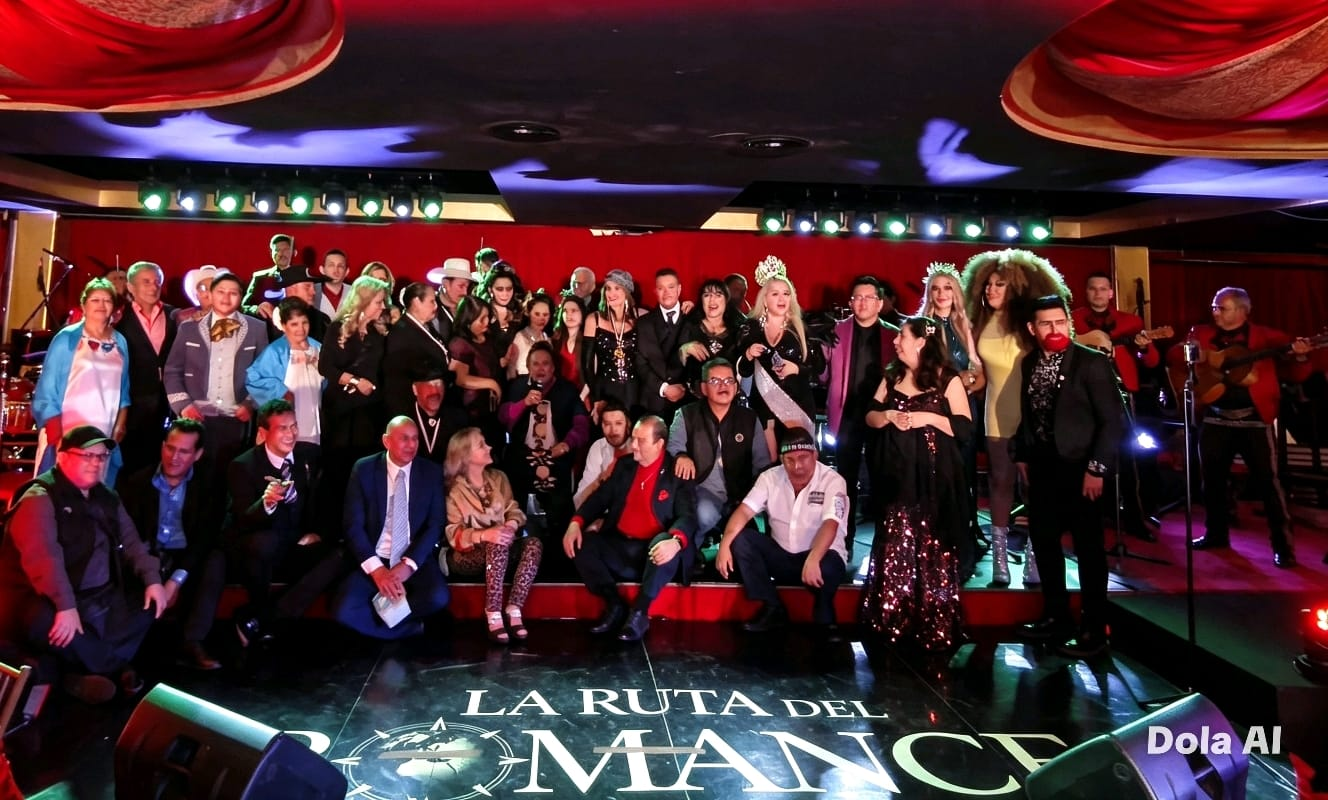 Galardona ANLM con el Micrófono de Oro a la compositora Lupita Ramos en su homenaje