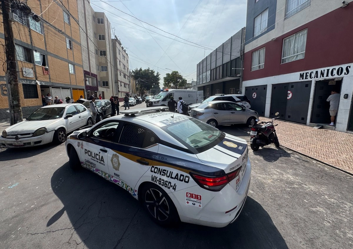 Balean a una mujer y dos menores dentro de una vecindad en la colonia Morelos, CDMX
