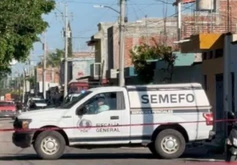 Sicarios irrumpen en vivienda y acribillan a una pareja en Zamora, Michoacán.
