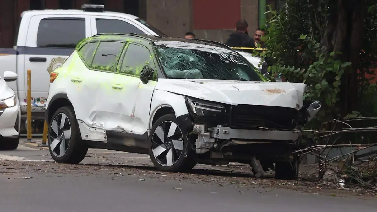 Muere una mujer y un hombre resulta herido por disparos en la San Rafael