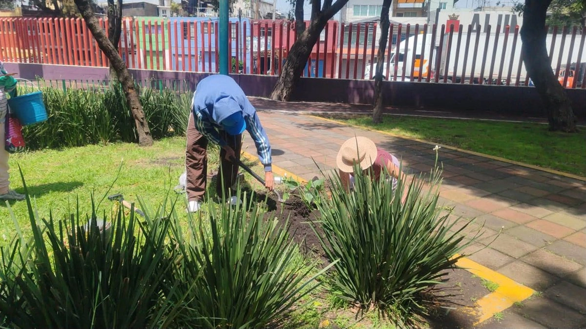 Alcaldía Iztapalapa invertirá 30 mdp para remodelar plazas centrales de siete de sus pueblos originarios