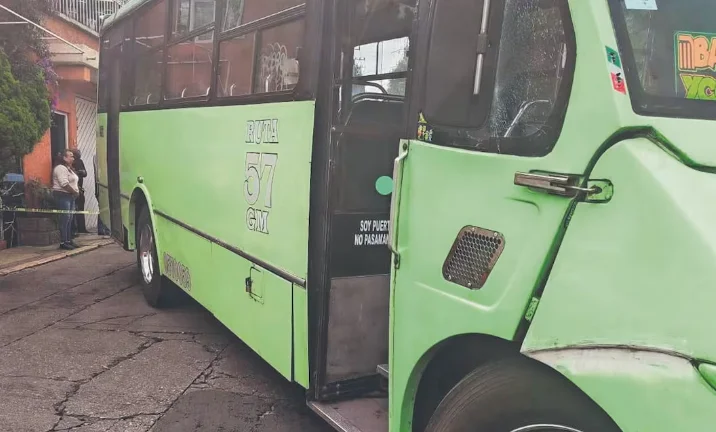 Chofer de la Ruta 57 arrolla y mata a mujer en Álvaro Obregón
