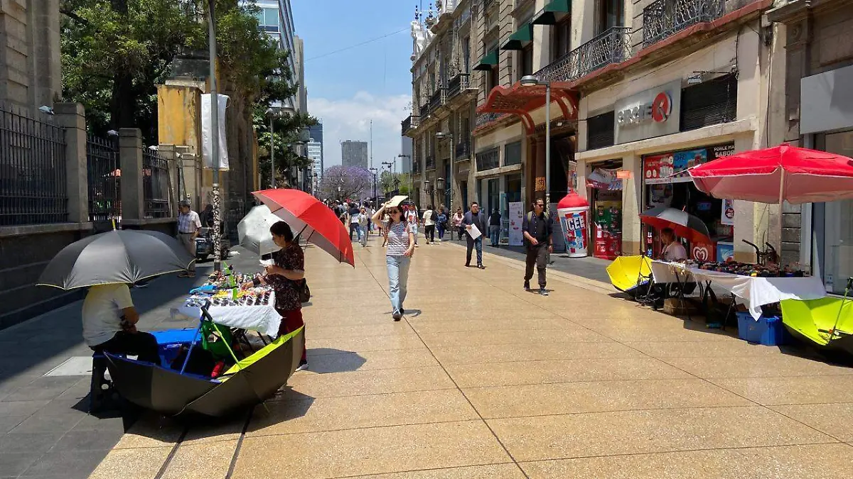 Enfrentan comercios del Centro Histórico severa crisis por cierres viales, ambulantaje e inseguridad