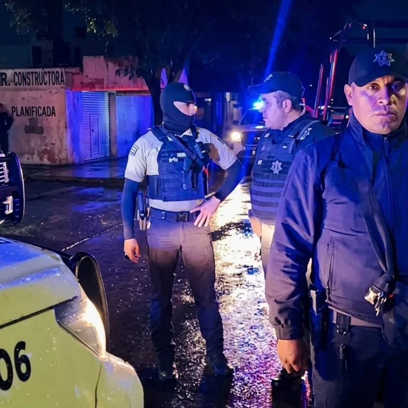 Policía dispara a mujer embarazada en Los Héroes Tecámac