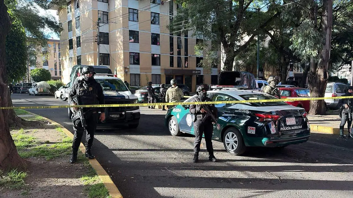 Matan a estudiante a balazos afuera del Cetis 33 en Azcapotzalco