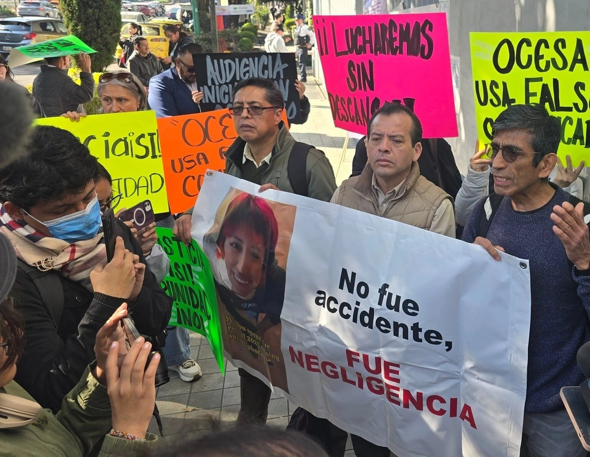 Difieren audiencia por muerte de los fotoperiodistas de Axe Ceremonia; será el 14 de octubre