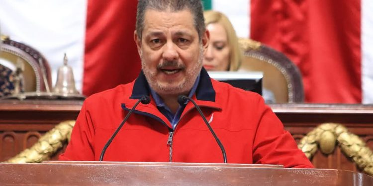 Diputado Ernesto Villarreal exhorta a fortalecer las acciones de prevención ante riesgos de las apuestas digita les, especialmente en jóvenes