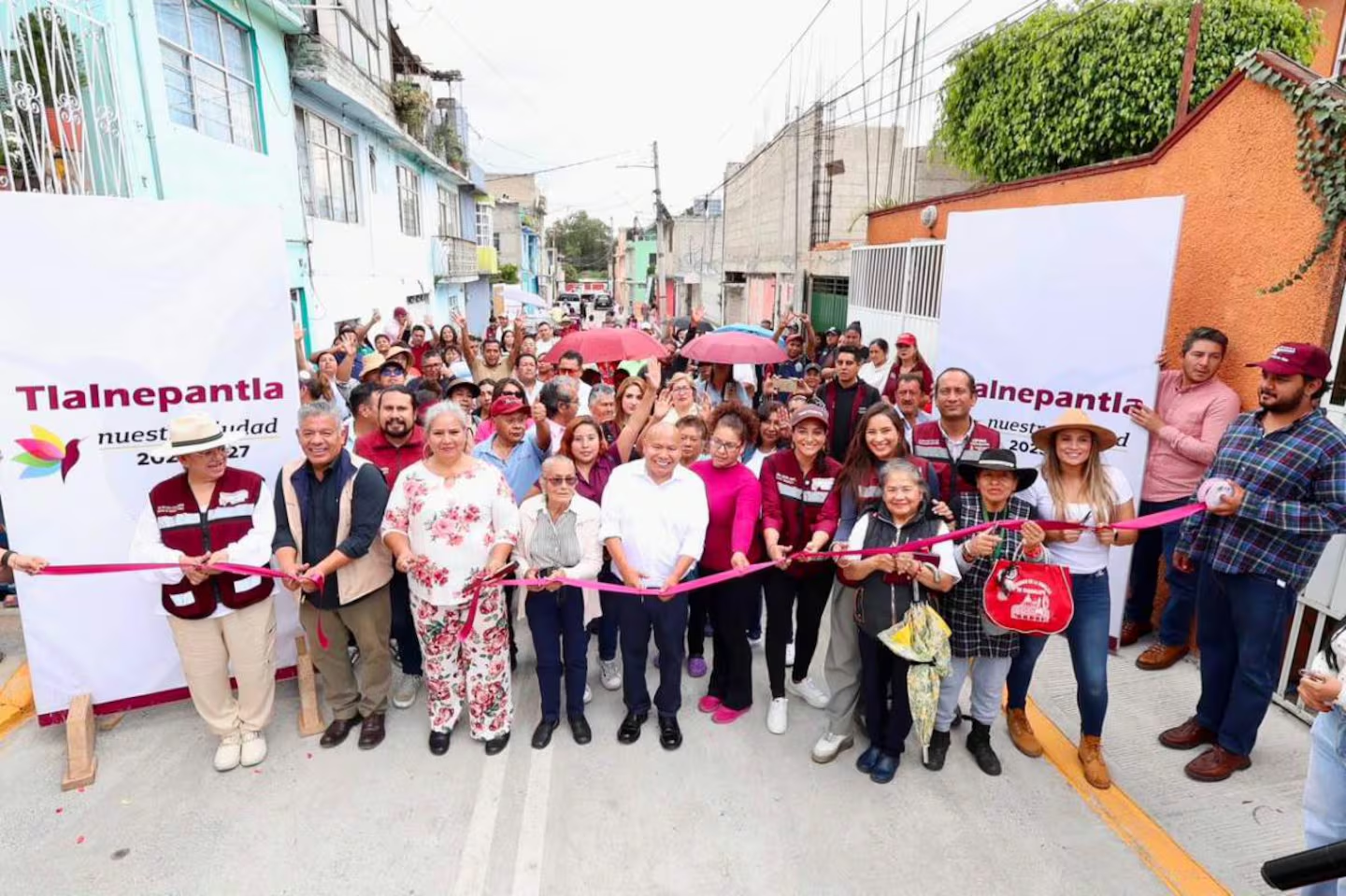 Raciel Pérez entrega obras de infraestructura urbana en San Lucas Patoni, Tlalnepantla