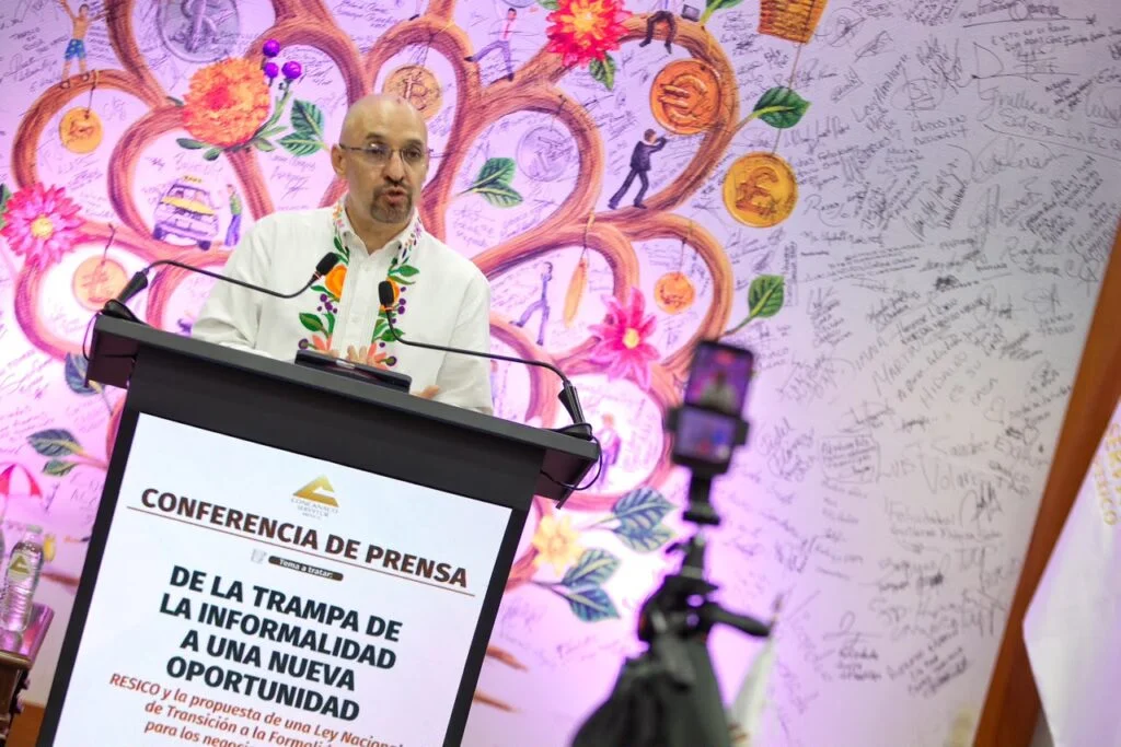 Concanaco propone una ruta nacional de transición a la formalidad con meta de incorporar 30% de negocios inform ales en doce meses