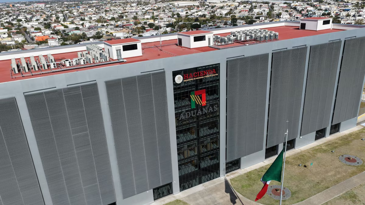 Recaudación de aduanas cae 3.1% en agosto; estímulos a gasolinas ‘desploma’ ingresos por IEPS