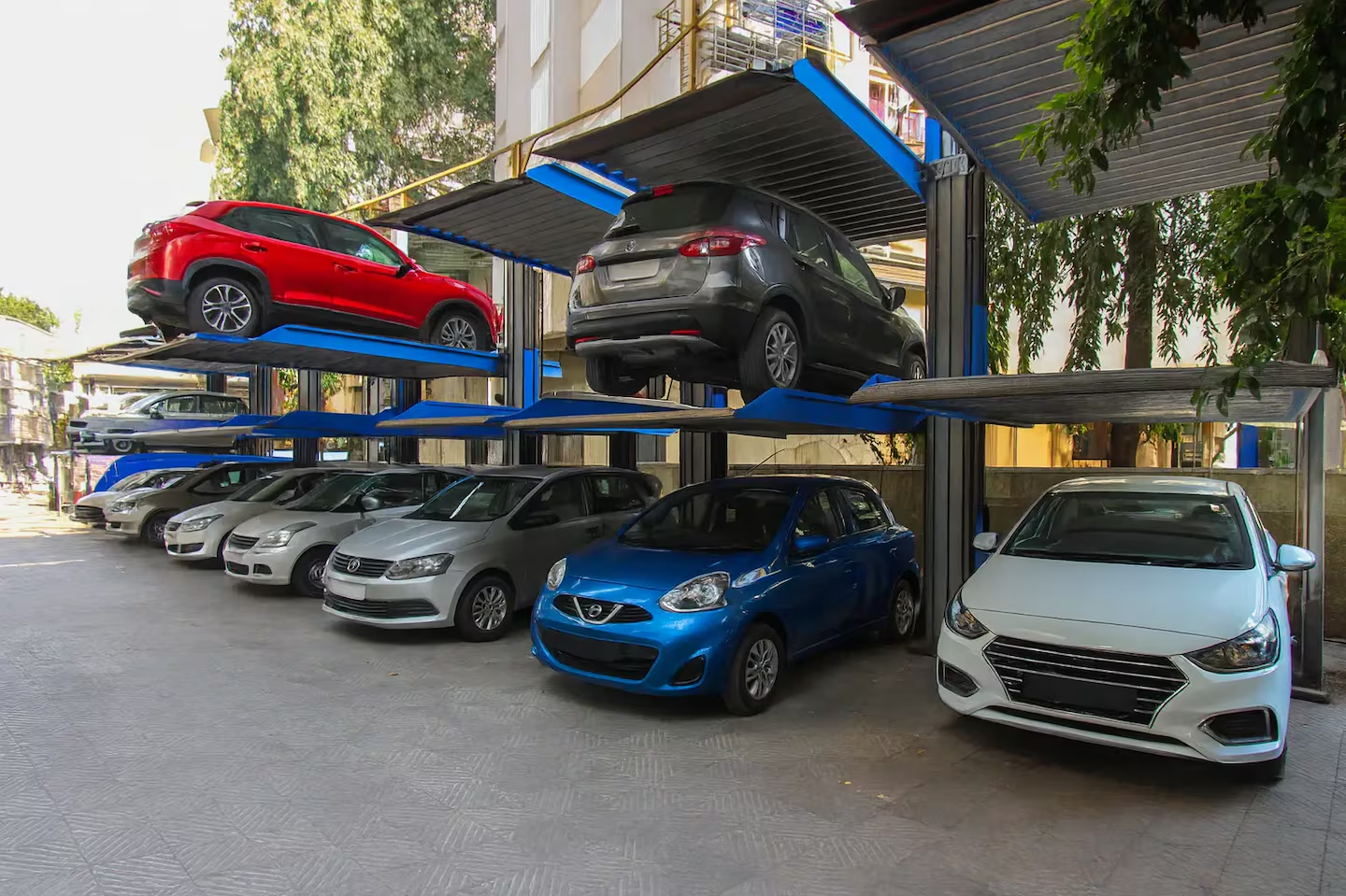 Congreso pide a alcaldías revisar estacionamientos de comercios; alertan por duplicidad de contratos