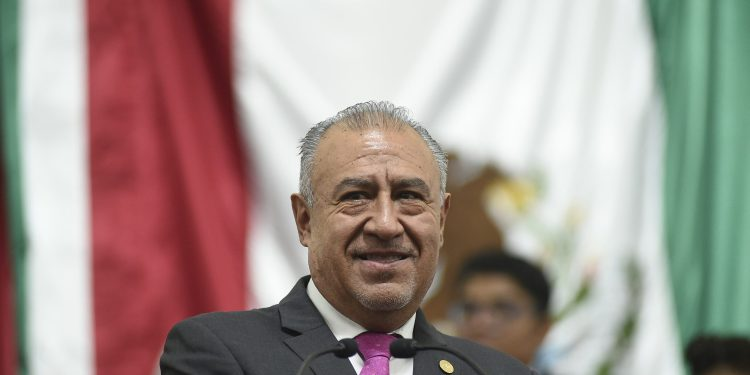 Coordenadas Políticas/Martin Aguilar/Nadie sabe para quien trabaja
