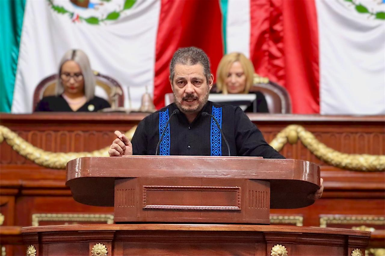 Ernesto Villarreal (PT) propone módulos permanentes para atender a mujeres ante acoso y violencia en paraderos  de transporte público de la CDMX