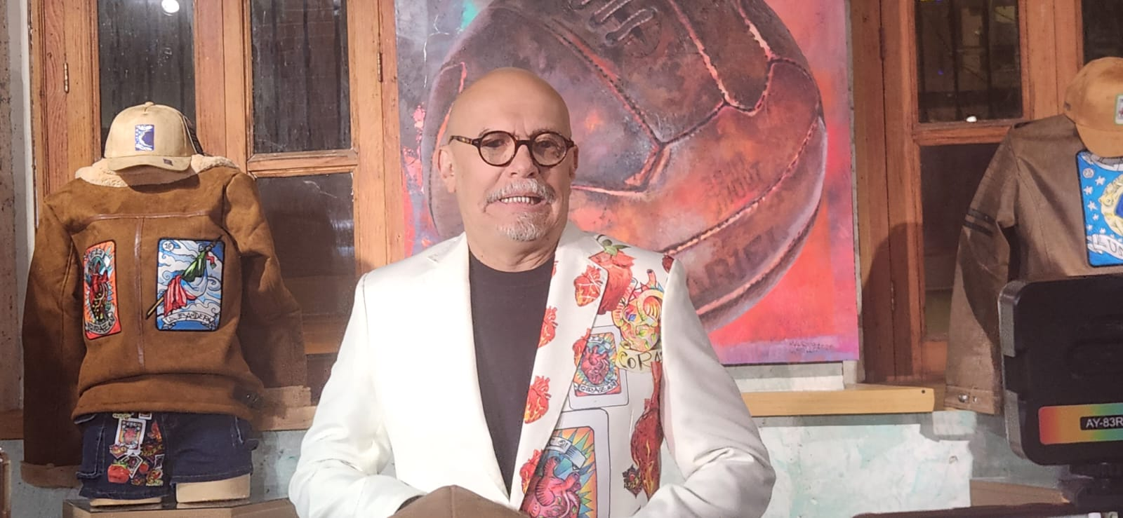 Mauricio Castillo lanza su nueva línea de ropa