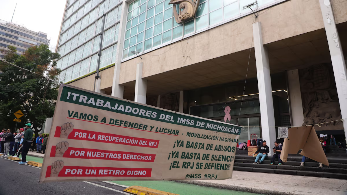 Centro Federal de Conciliación asiste como observador a consulta de trabajadores del IMSS