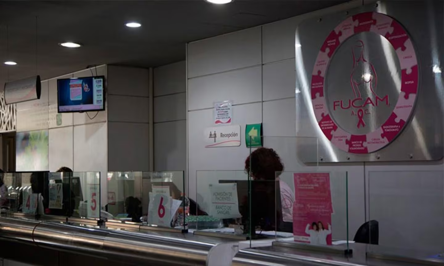FUCAM y Airbnb ofrecen hospedaje gratuito a mujeres con cáncer de mama en CDMX