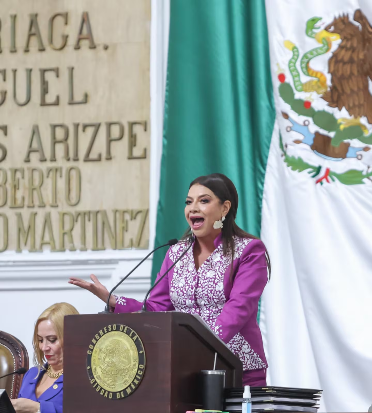 Brugada anuncia ante el Congreso nuevo plantel de la UNAM, Banco de la CDMX y semáforos inteligentes
