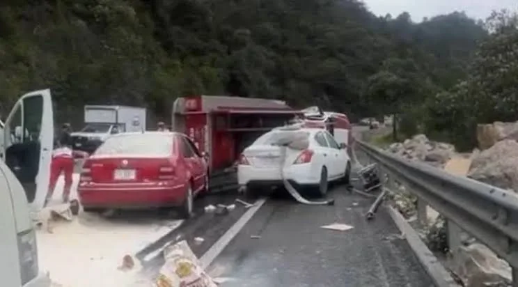 Carambola en Chiapas deja dos muertos y varios heridos en carretera de cuota