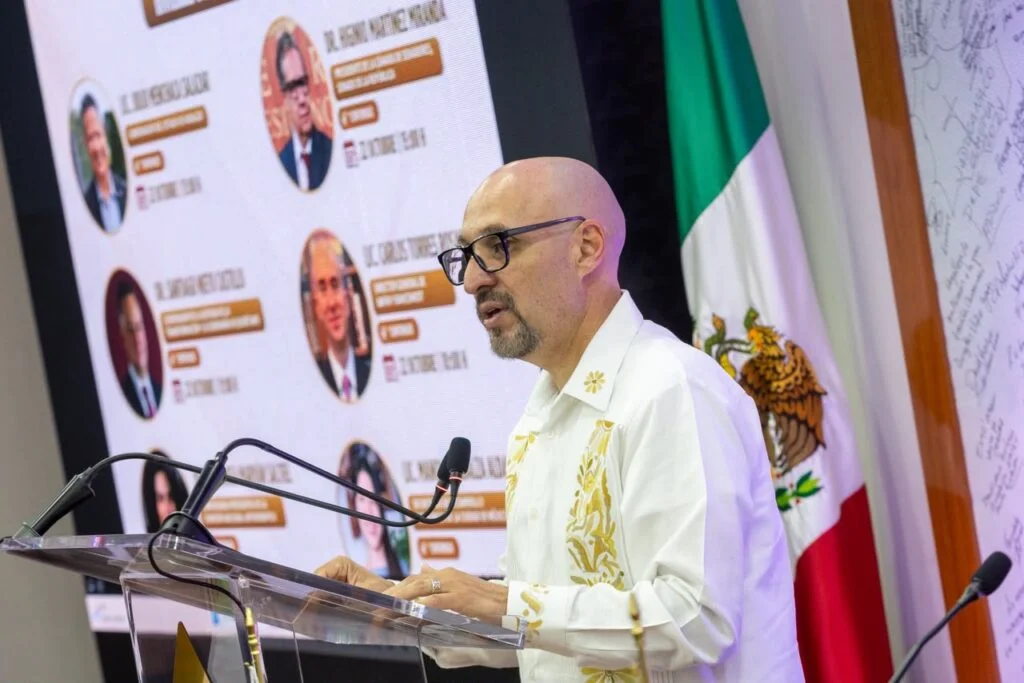 Empleos con requisitos de IA se duplicaron en México en un año: de 33 mil a 68 mil ofertas; Concanaco-Servytur