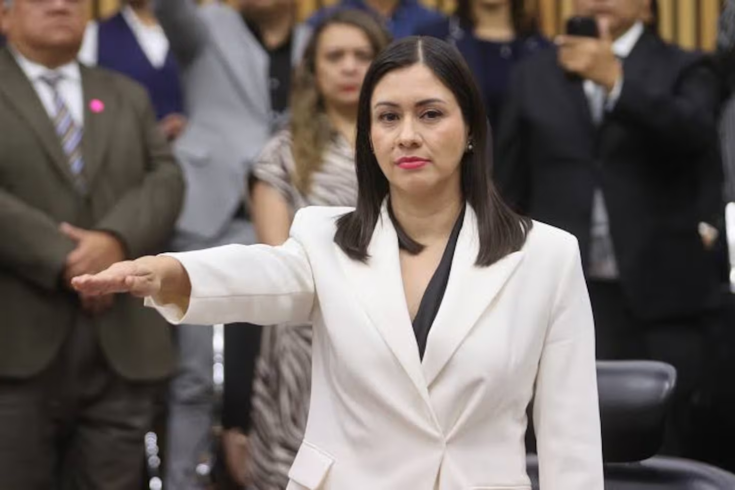 Eligen a Blanca Yassahara Cruz García como presidenta provisional del INE
